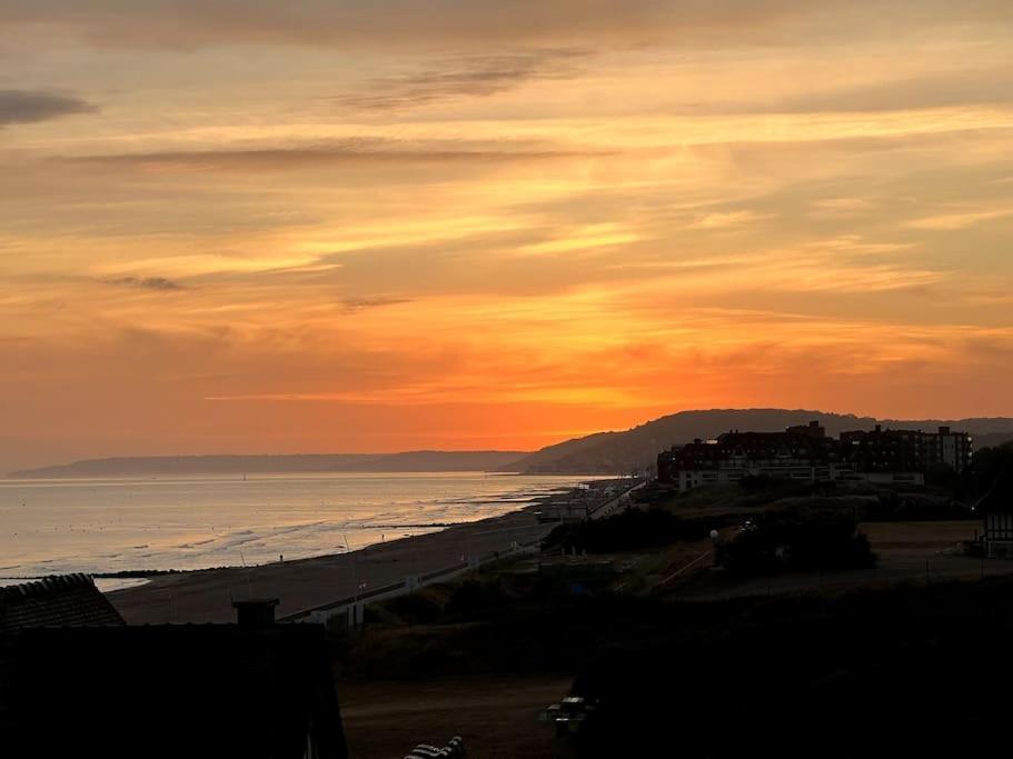 Sur La Plage / Enjoy The Beach Apartment Cabourg Ngoại thất bức ảnh